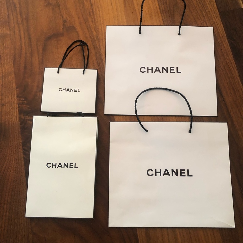 Chanel Paper Retail bags (4)